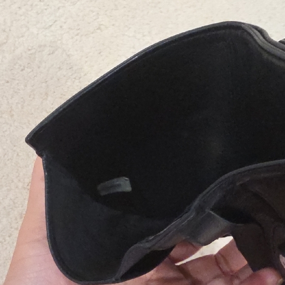 Chanel Caviar Skin Compact Wallet Black. - Picture 4 of 7